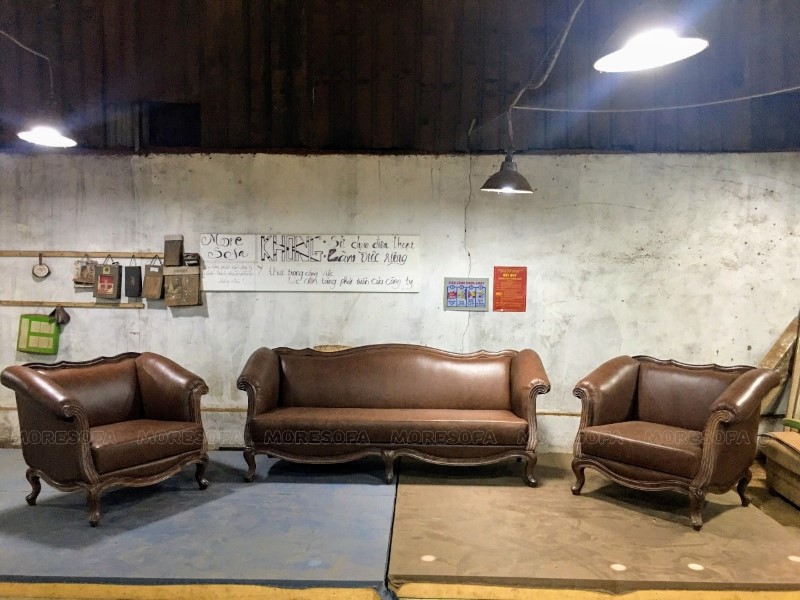 Mẫu sofa tân cổ điển bọc da đẹp làm hài lòng những vị khách khó tính nhất Mẫu sofa gỗ óc chó sang trọng