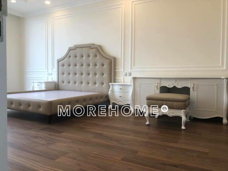 Giường ngủ gỗ tự nhiên tân cổ điển bọc da cao cấp làm cho khu vực phòng ngủ thêm sang trọng